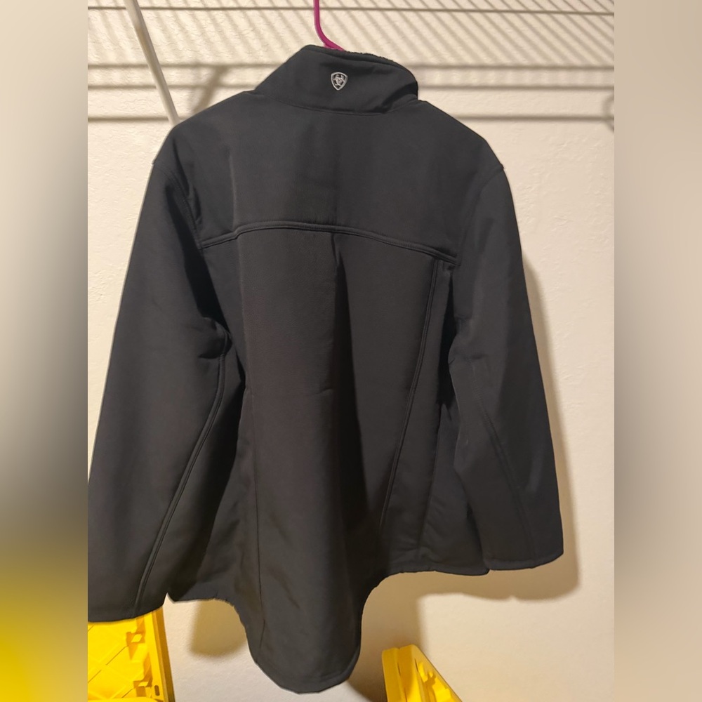 Ariat Berber Back Softshell Jacket NWT - image 3